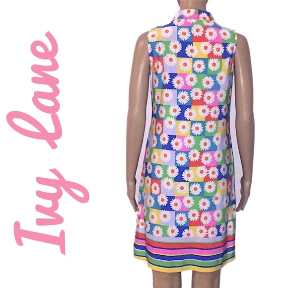 IVY LANE Petite Daisy Quarter Zip Shift Dress - Picture 3 of 7